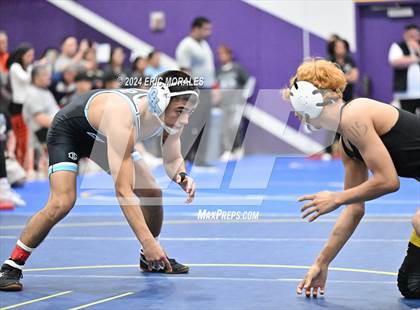 Thumbnail 3 in CIF SDS Masters Tournament photogallery.