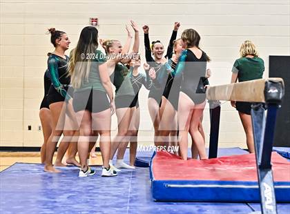 Thumbnail 2 in Lakewood Gymnastics photogallery.