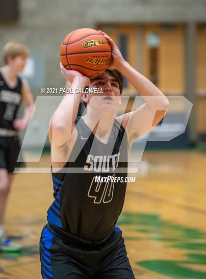 Thumbnail 1 in Nathan Hale vs South Medford (Hardwood Invite 1st Round) photogallery.