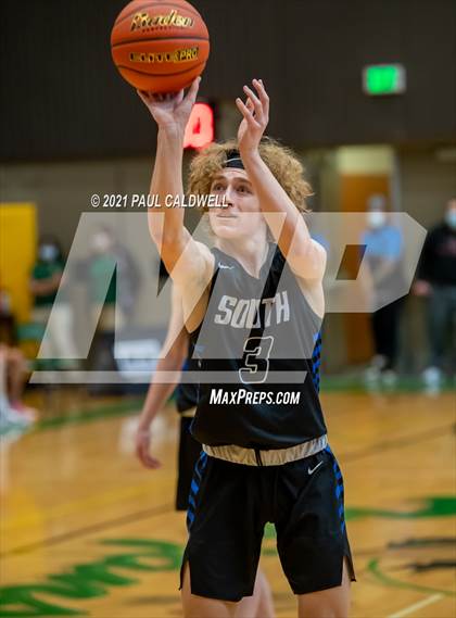 Thumbnail 3 in Nathan Hale vs South Medford (Hardwood Invite 1st Round) photogallery.