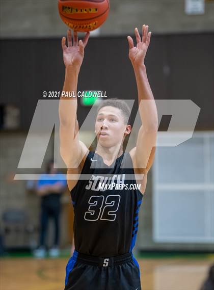 Thumbnail 3 in Nathan Hale vs South Medford (Hardwood Invite 1st Round) photogallery.
