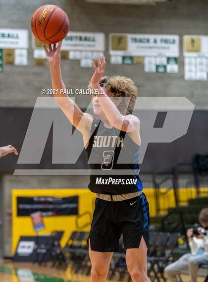 Thumbnail 2 in Nathan Hale vs South Medford (Hardwood Invite 1st Round) photogallery.