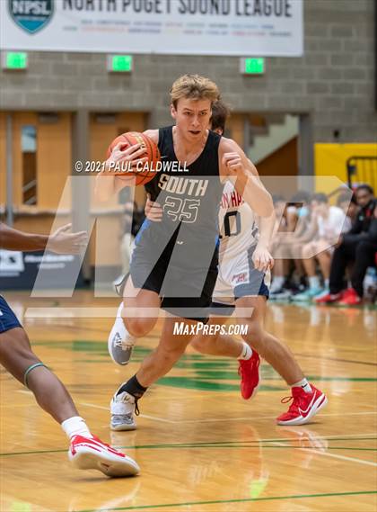 Thumbnail 2 in Nathan Hale vs South Medford (Hardwood Invite 1st Round) photogallery.
