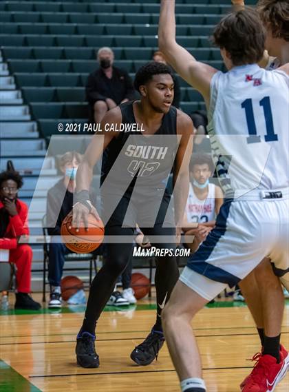 Thumbnail 3 in Nathan Hale vs South Medford (Hardwood Invite 1st Round) photogallery.