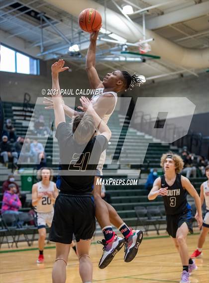Thumbnail 1 in Nathan Hale vs South Medford (Hardwood Invite 1st Round) photogallery.
