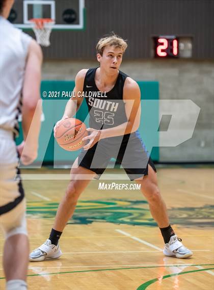 Thumbnail 1 in Nathan Hale vs South Medford (Hardwood Invite 1st Round) photogallery.