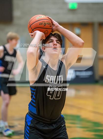 Thumbnail 2 in Nathan Hale vs South Medford (Hardwood Invite 1st Round) photogallery.