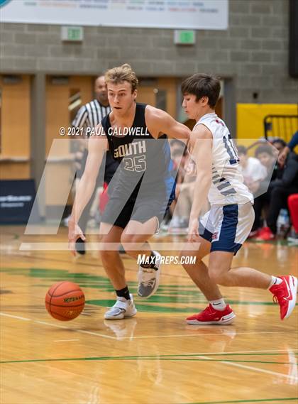 Thumbnail 2 in Nathan Hale vs South Medford (Hardwood Invite 1st Round) photogallery.