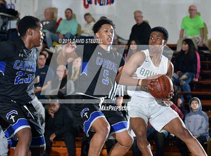Thumbnail 2 in Capital Christian vs. St. Patrick-St.Vincent (Gridley Invitational) photogallery.