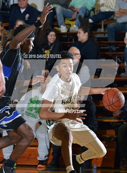 Thumbnail 3 in Capital Christian vs. St. Patrick-St.Vincent (Gridley Invitational) photogallery.