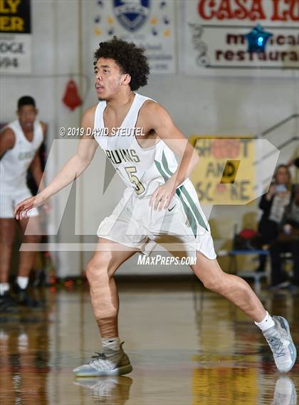 Thumbnail 1 in Capital Christian vs. St. Patrick-St.Vincent (Gridley Invitational) photogallery.
