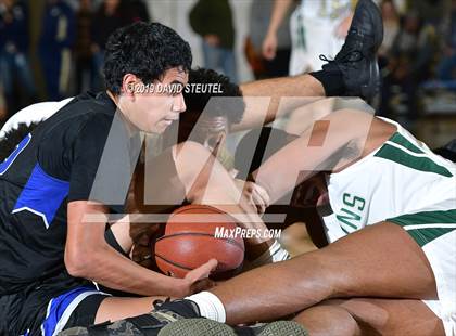 Thumbnail 1 in Capital Christian vs. St. Patrick-St.Vincent (Gridley Invitational) photogallery.