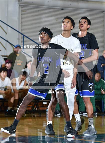 Thumbnail 1 in Capital Christian vs. St. Patrick-St.Vincent (Gridley Invitational) photogallery.