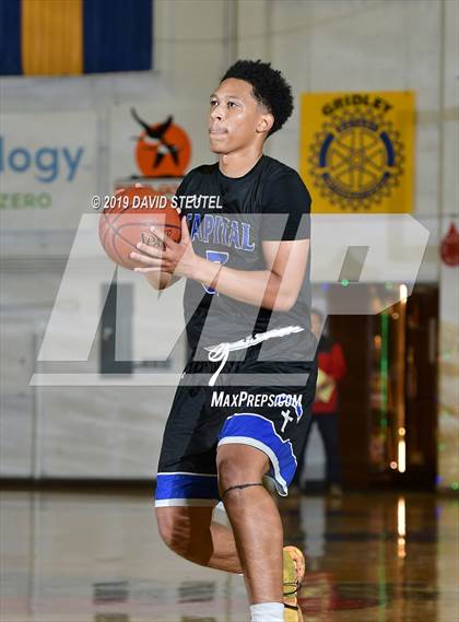 Thumbnail 1 in Capital Christian vs. St. Patrick-St.Vincent (Gridley Invitational) photogallery.
