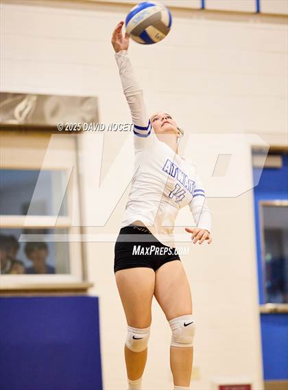 Thumbnail 1 in Atwater at Waterford (Scrimmage) photogallery.