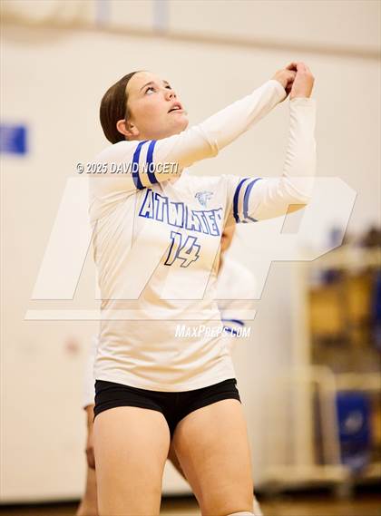 Thumbnail 2 in Atwater at Waterford (Scrimmage) photogallery.