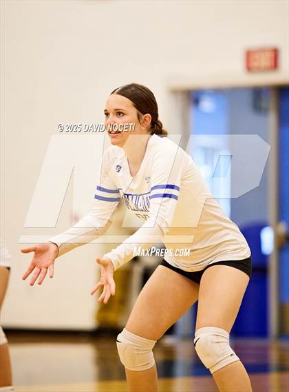 Thumbnail 2 in Atwater at Waterford (Scrimmage) photogallery.