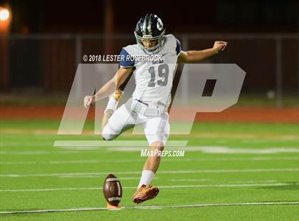Thumbnail 3 in Hitchcock vs. Goliad (UIL 3A Bi-District Playoffs) photogallery.