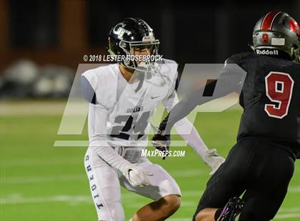 Thumbnail 3 in Hitchcock vs. Goliad (UIL 3A Bi-District Playoffs) photogallery.