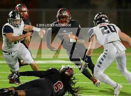 Thumbnail 1 in Hitchcock vs. Goliad (UIL 3A Bi-District Playoffs) photogallery.