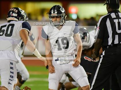Thumbnail 2 in Hitchcock vs. Goliad (UIL 3A Bi-District Playoffs) photogallery.