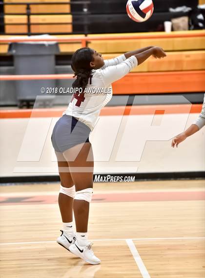 Thumbnail 1 in Independence vs. Rowlett photogallery.
