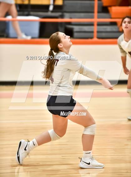 Thumbnail 3 in Independence vs. Rowlett photogallery.