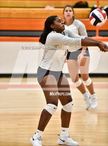 Thumbnail 2 in Independence vs. Rowlett photogallery.