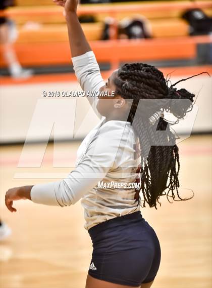 Thumbnail 2 in Independence vs. Rowlett photogallery.