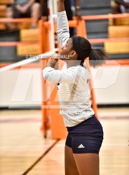 Thumbnail 2 in Independence vs. Rowlett photogallery.