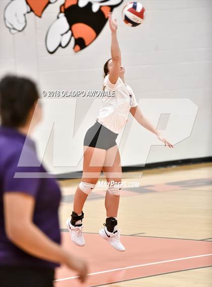 Thumbnail 2 in Independence vs. Rowlett photogallery.