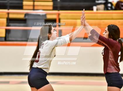 Thumbnail 1 in Independence vs. Rowlett photogallery.