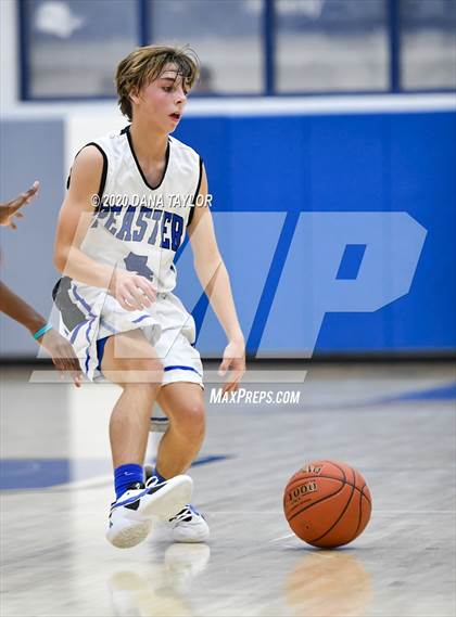 Thumbnail 1 in Hirschi @ Peaster photogallery.