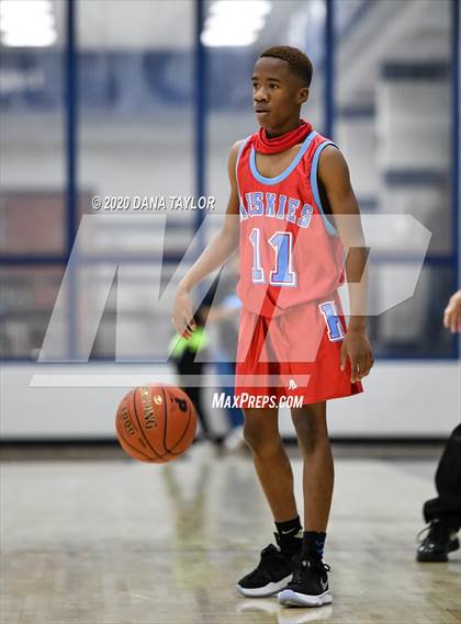 Thumbnail 1 in Hirschi @ Peaster photogallery.
