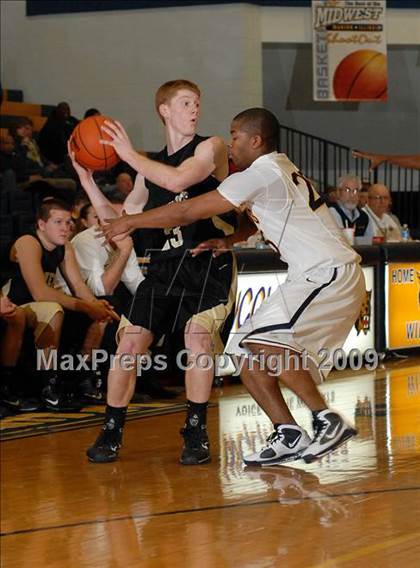Thumbnail 1 in Marion vs. Lafayette (Best of the Midwest Shootout) photogallery.