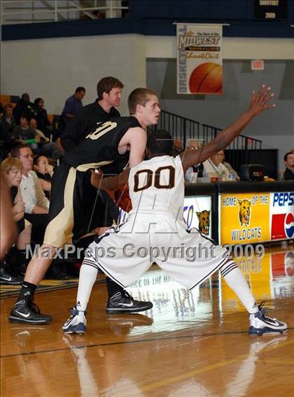 Thumbnail 3 in Marion vs. Lafayette (Best of the Midwest Shootout) photogallery.