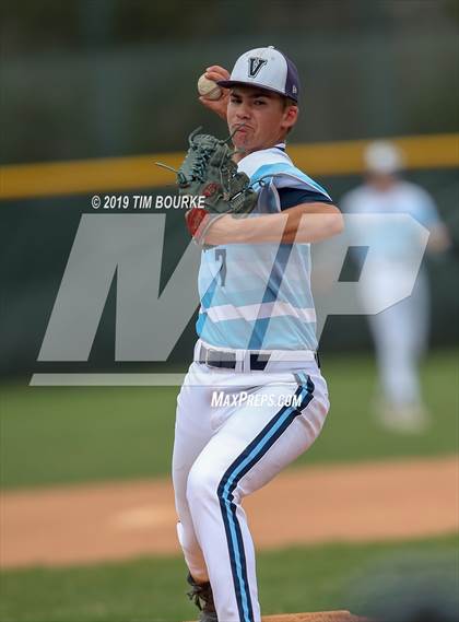Thumbnail 2 in Valor Christian vs. Chatfield photogallery.