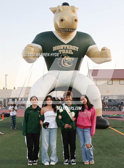 Thumbnail 1 in Sheldon @ Monterey Trail photogallery.
