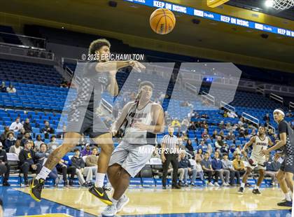 Thumbnail 2 in Sierra Canyon vs. JSerra Catholic photogallery.