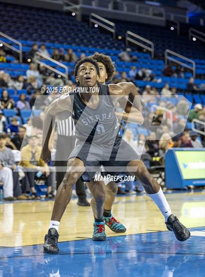 Thumbnail 2 in Sierra Canyon vs. JSerra Catholic photogallery.