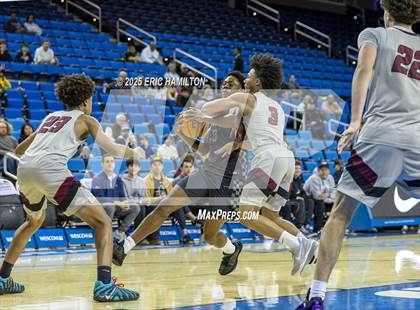 Thumbnail 2 in Sierra Canyon vs. JSerra Catholic photogallery.