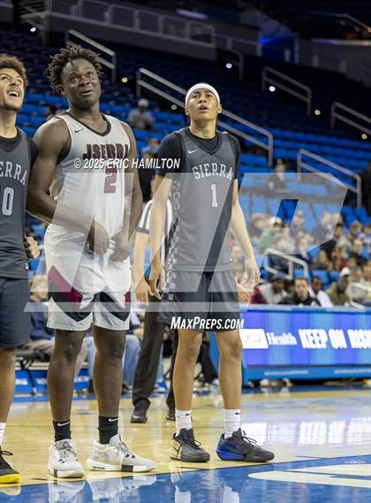 Thumbnail 1 in Sierra Canyon vs. JSerra Catholic photogallery.
