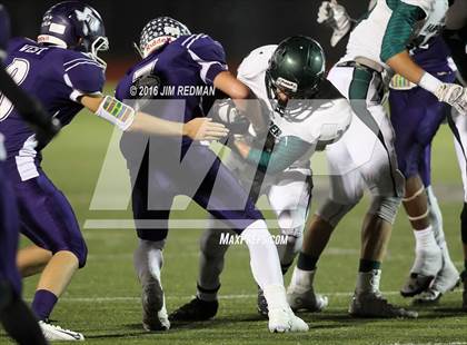 Thumbnail 3 in Thrall vs. Harper (UIL 2A Bi-District Playoff) photogallery.
