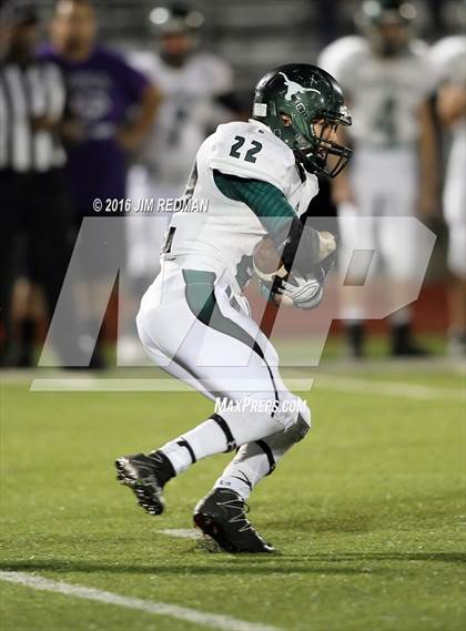 Thumbnail 2 in Thrall vs. Harper (UIL 2A Bi-District Playoff) photogallery.