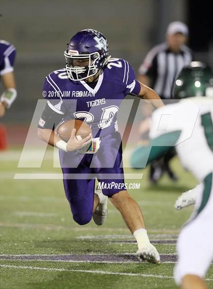 Thumbnail 1 in Thrall vs. Harper (UIL 2A Bi-District Playoff) photogallery.