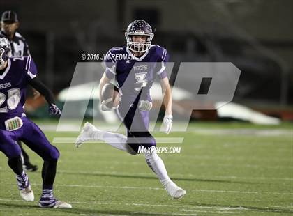 Thumbnail 1 in Thrall vs. Harper (UIL 2A Bi-District Playoff) photogallery.