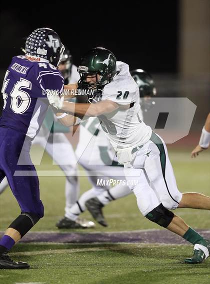 Thumbnail 2 in Thrall vs. Harper (UIL 2A Bi-District Playoff) photogallery.