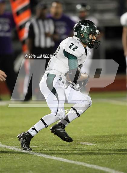 Thumbnail 1 in Thrall vs. Harper (UIL 2A Bi-District Playoff) photogallery.