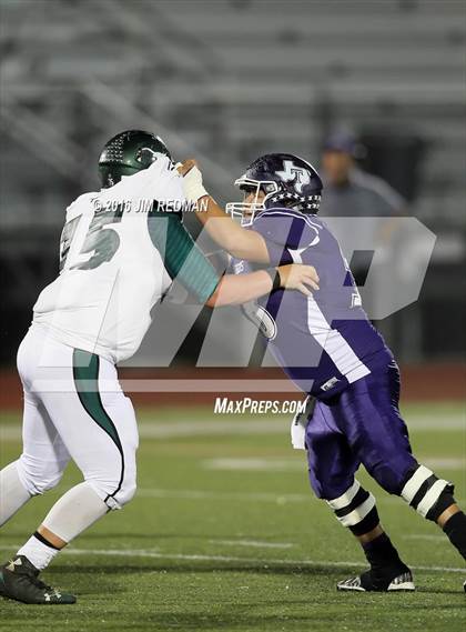 Thumbnail 3 in Thrall vs. Harper (UIL 2A Bi-District Playoff) photogallery.