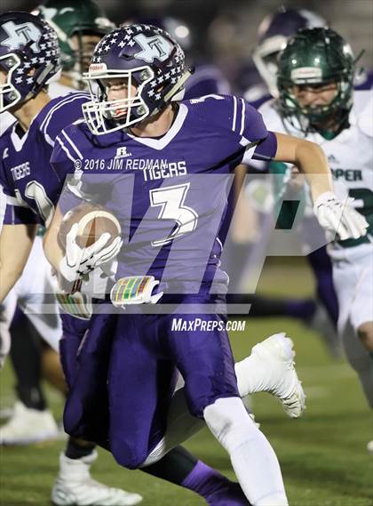 Thumbnail 1 in Thrall vs. Harper (UIL 2A Bi-District Playoff) photogallery.
